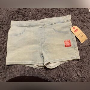Levi’s shorts